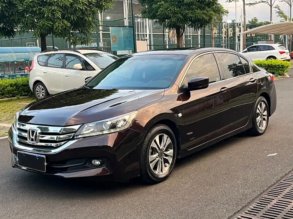 Honda Accord 2014 2.0L EX Luxury