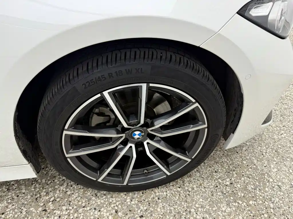 BMW 3 Series — миниатюра 15