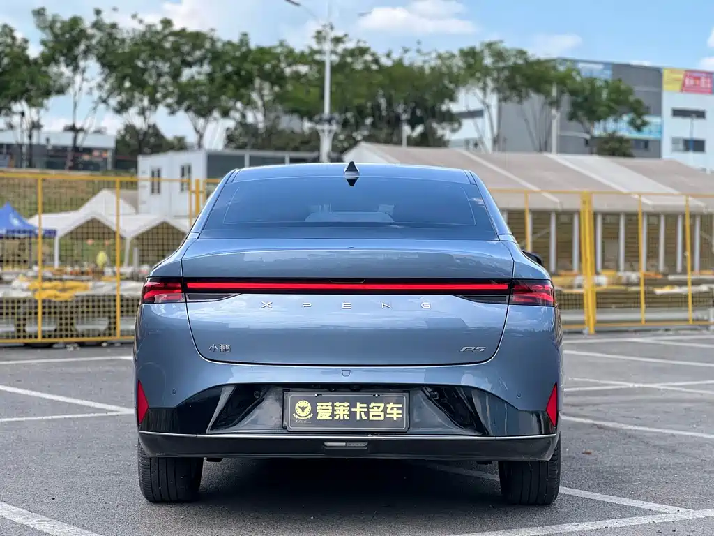XPeng P5 — миниатюра 5