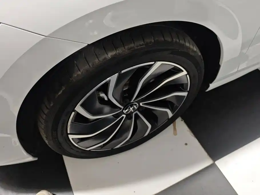 Volkswagen Golf — миниатюра 6