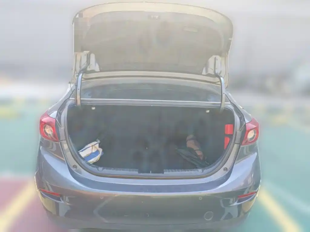 Mazda 3 Axela — миниатюра 15