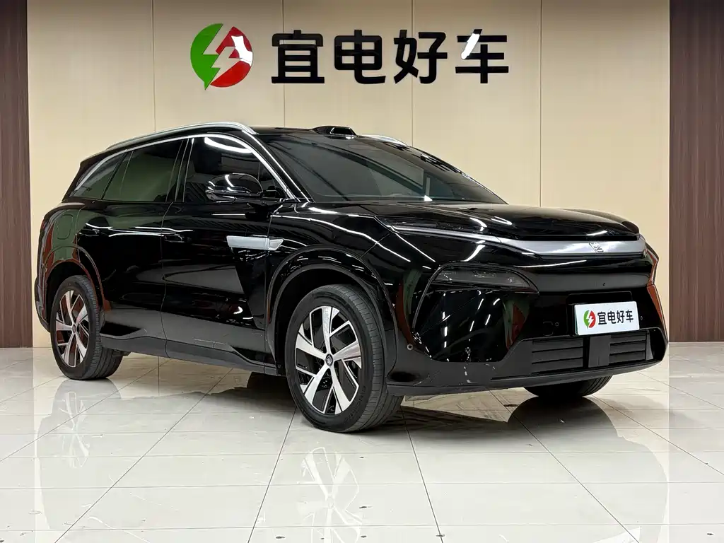 BYD Tang L L 2025 DM 200KM Flagship