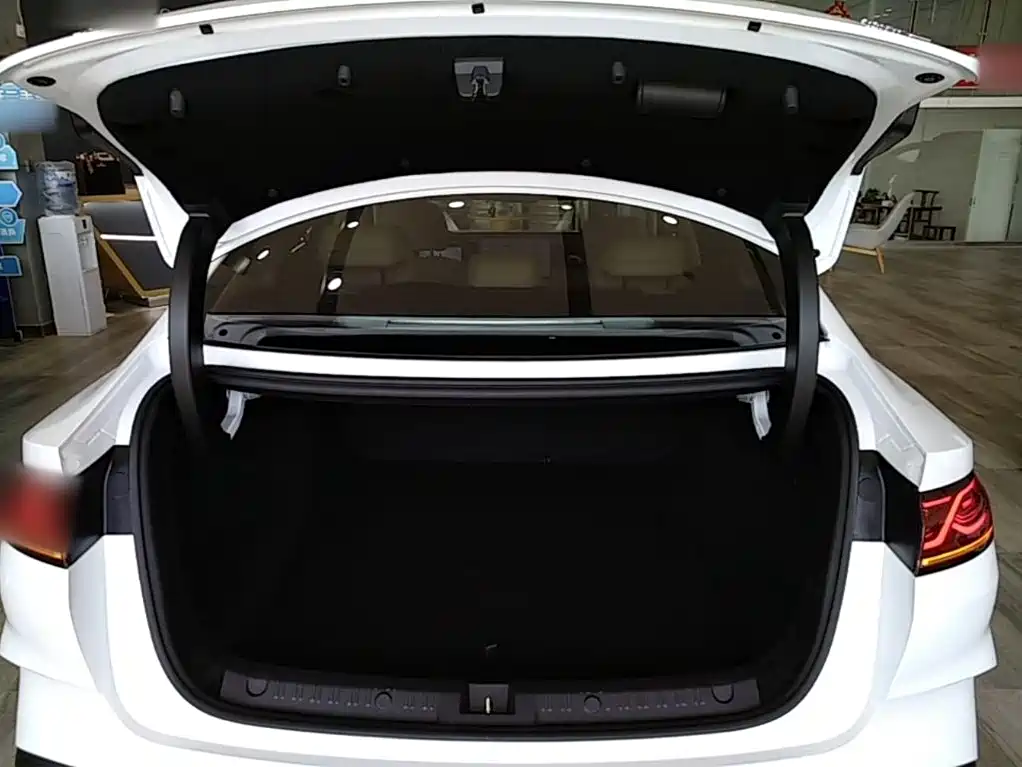 BYD Qin L — миниатюра 19