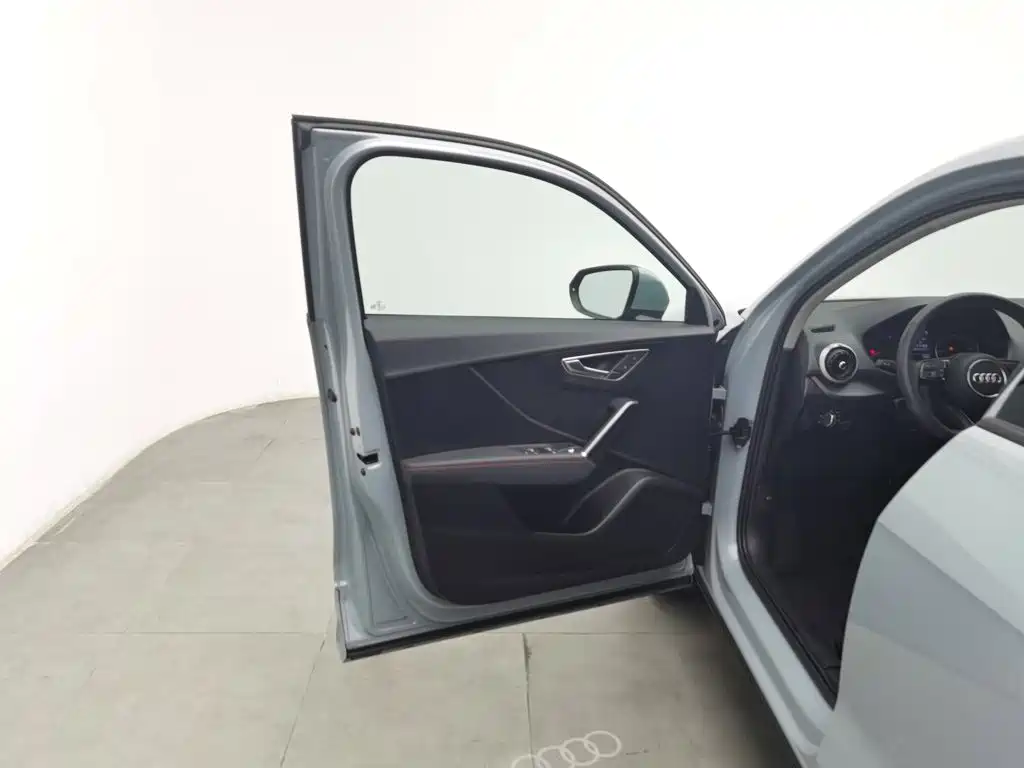 Audi Q2L — миниатюра 8
