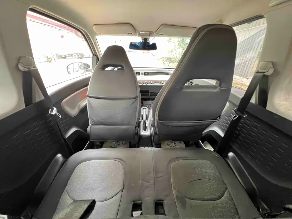 Wuling MINIEV — миниатюра 7