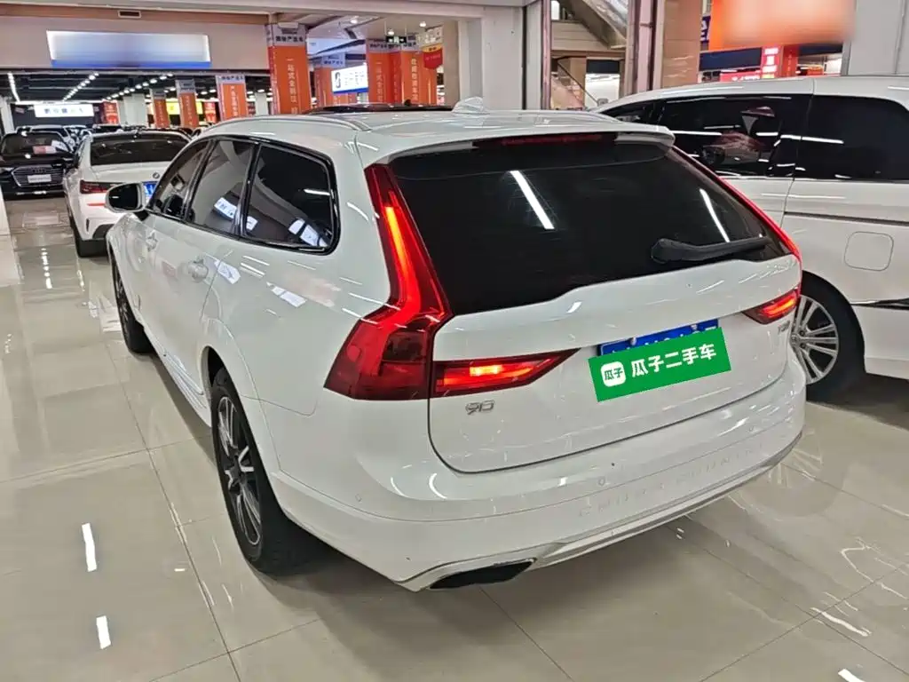 Volvo V90 — миниатюра 5