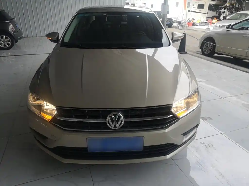 Volkswagen Bora — миниатюра 3