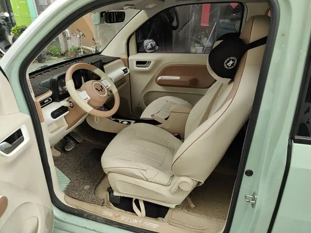 Wuling MINIEV — миниатюра 15