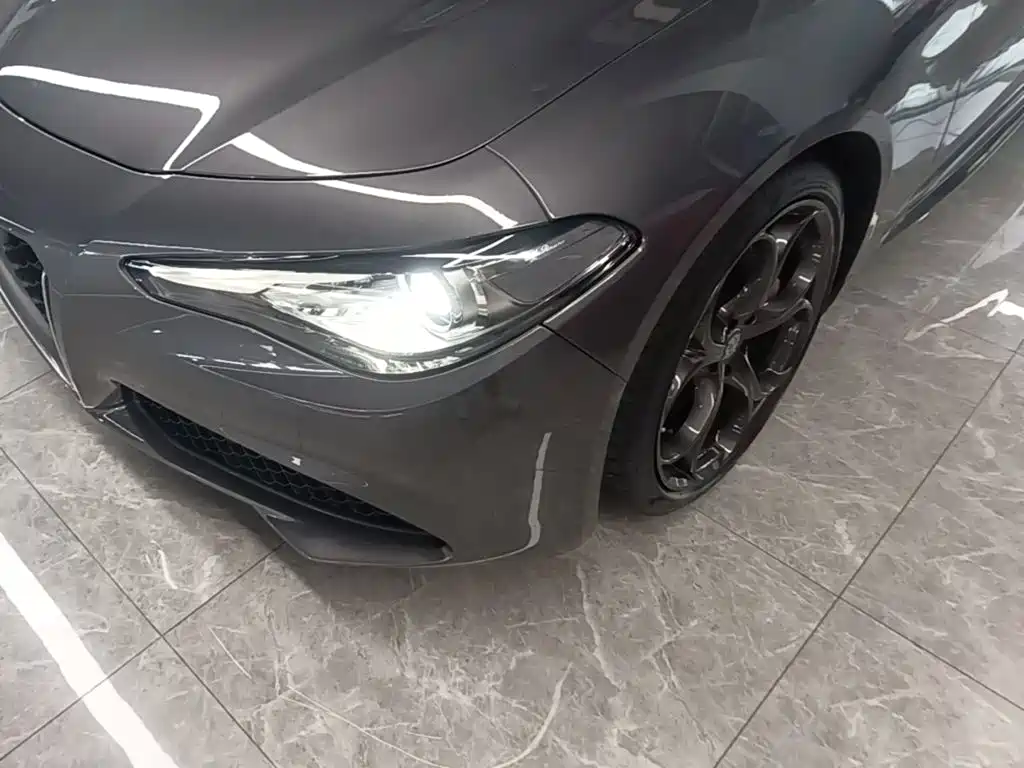 Alfa Romeo Giulia — миниатюра 24