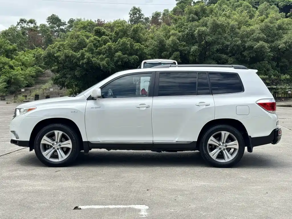 Toyota Highlander — миниатюра 7