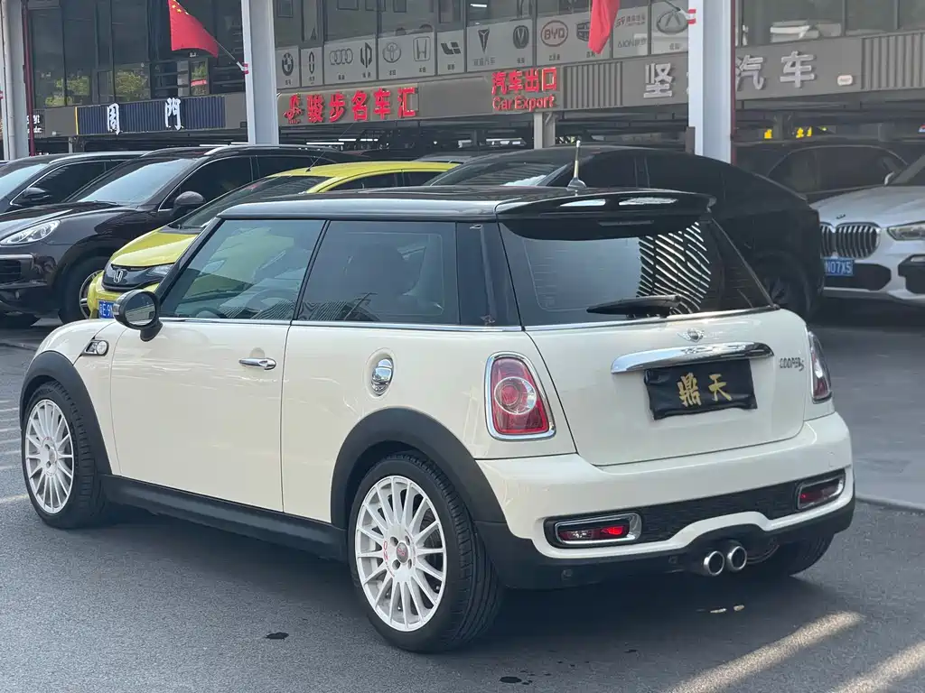MINI Mini — миниатюра 10
