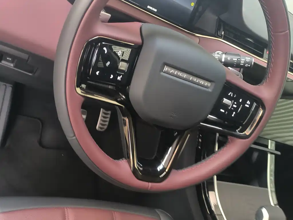 Land Rover Range Rover Evoque 2026 L SE