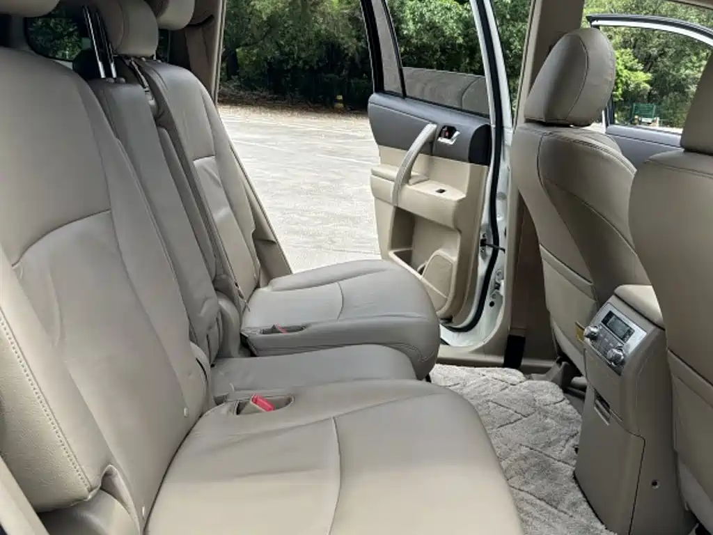 Toyota Highlander — миниатюра 11