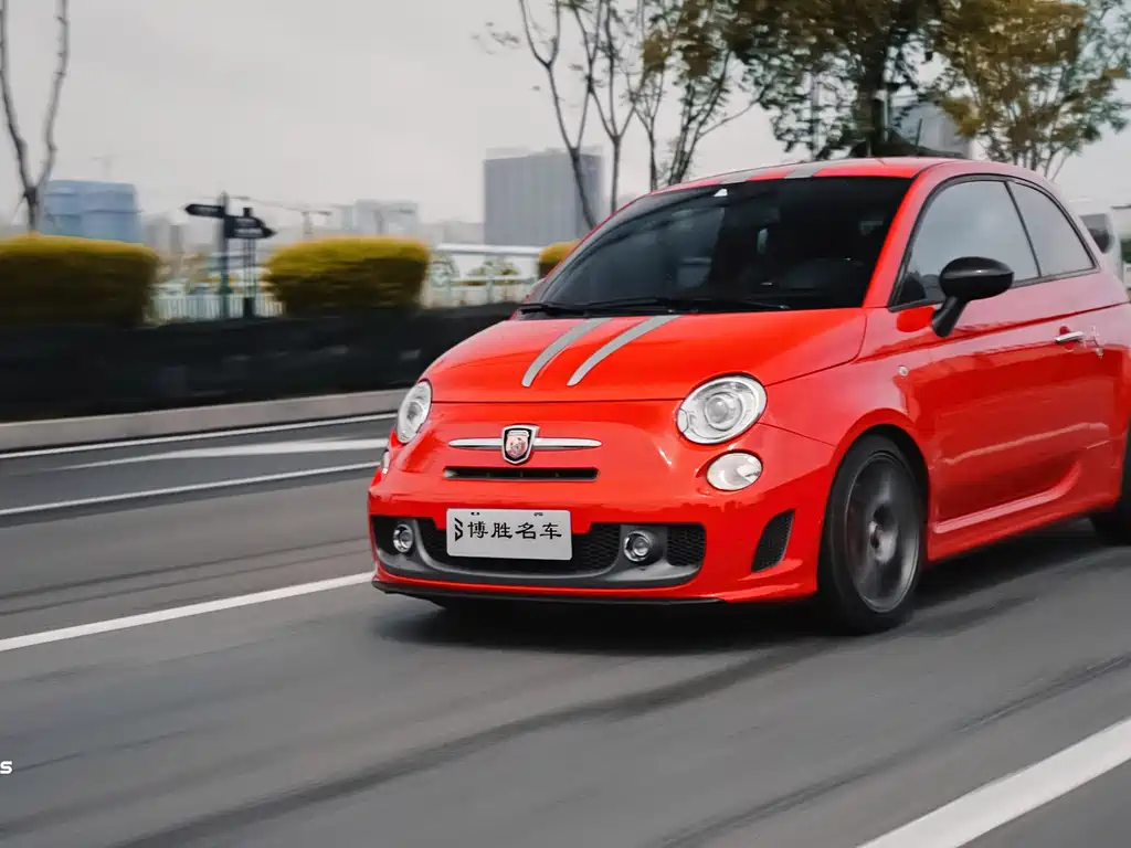 Abarth 695 2013 1.4L AT