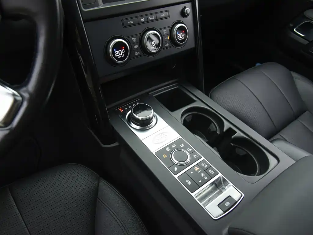 Land Rover Discovery — миниатюра 11