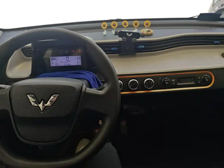Wuling MINIEV — миниатюра 12