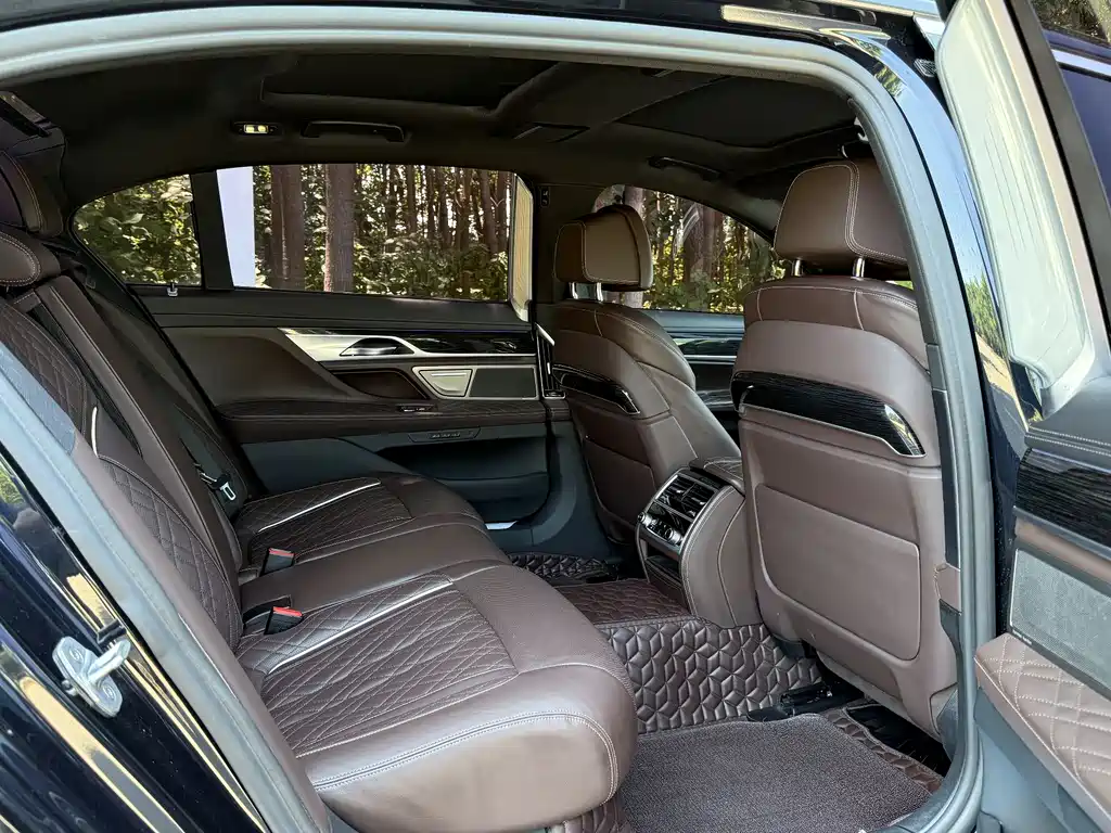 BMW 7 Series 7 2019 740Li Lead M Sport