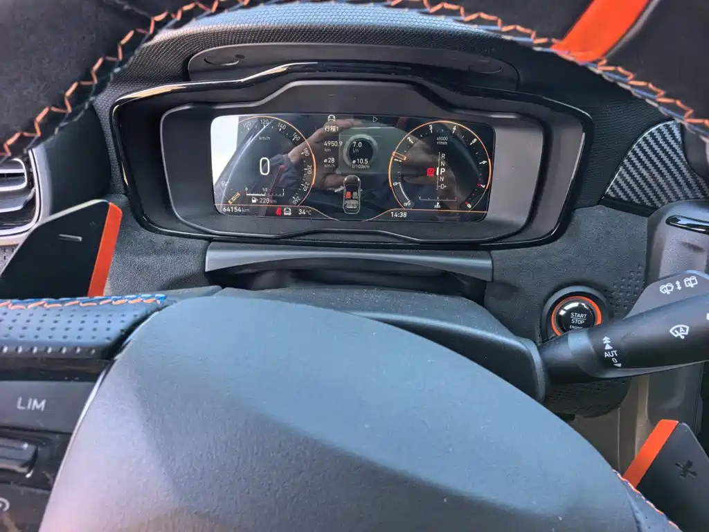 Lynk & Co 02 Hatchback — миниатюра 11