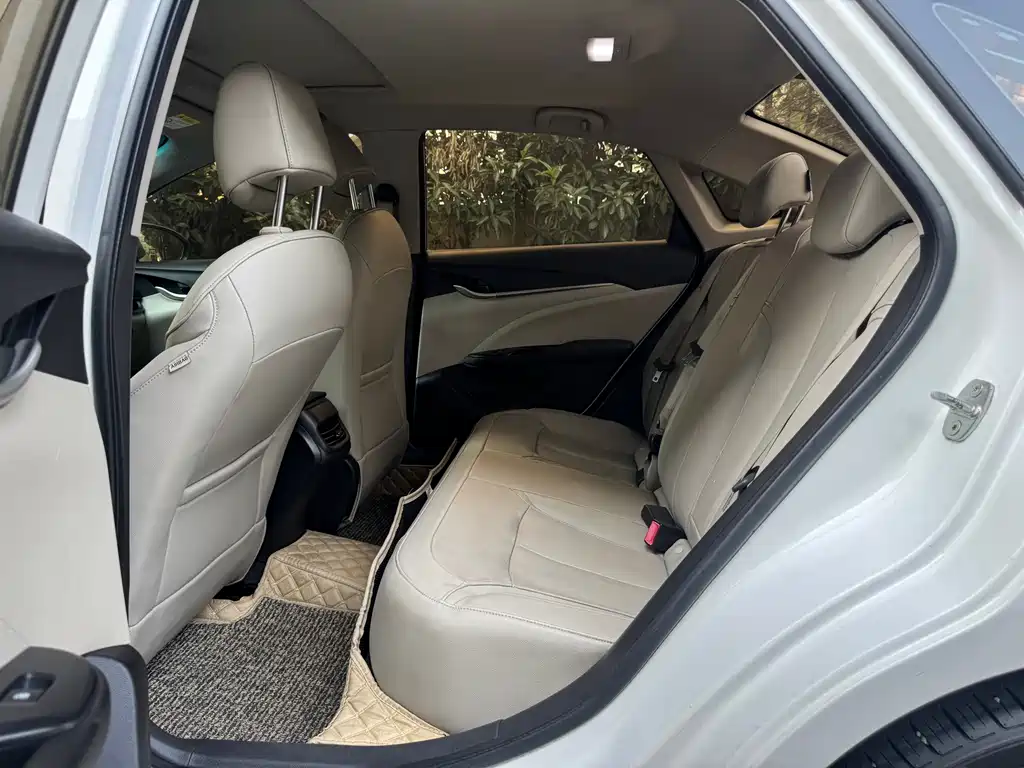 Buick Excelle — миниатюра 3