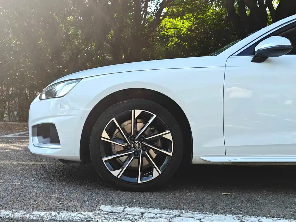 Audi A4L — миниатюра 11