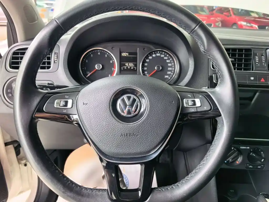 Volkswagen Polo — миниатюра 11