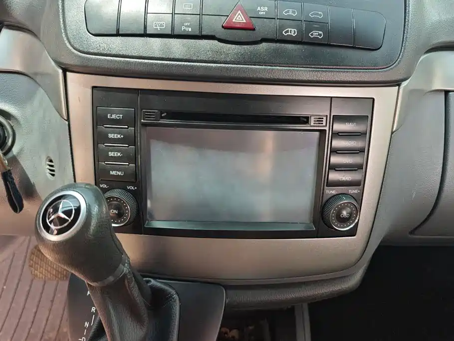 Mercedes-Benz Vito — миниатюра 13