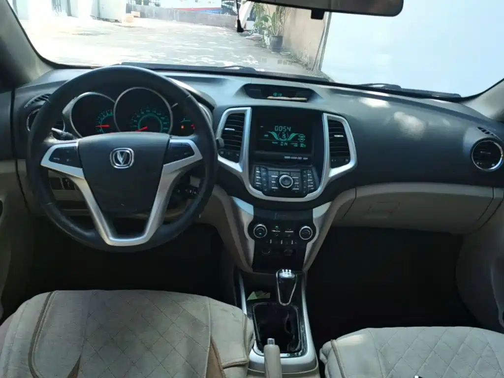 Changan Eado — миниатюра 10