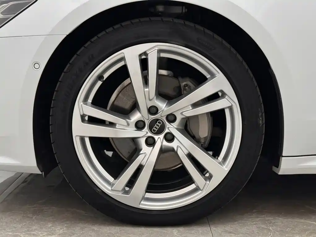 Audi A7L — миниатюра 21