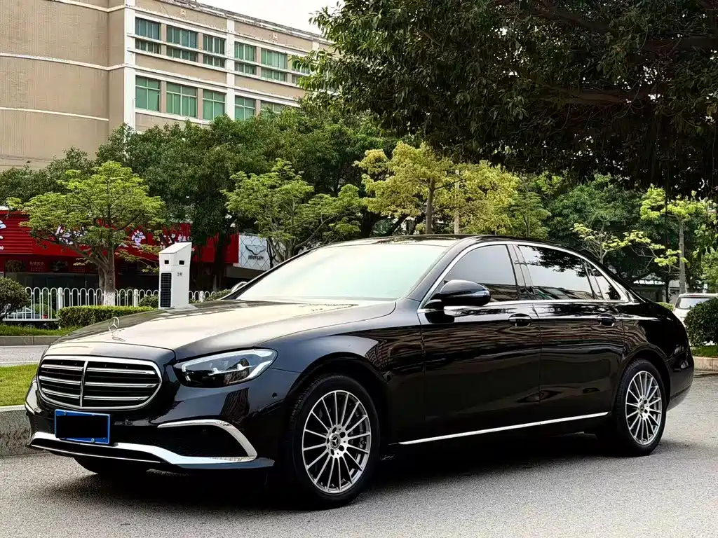 Mercedes-Benz E-Class 2021