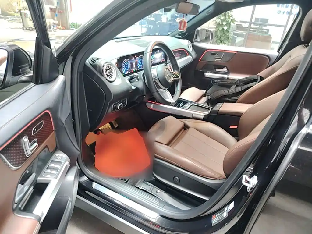 Mercedes-Benz EQB — миниатюра 16