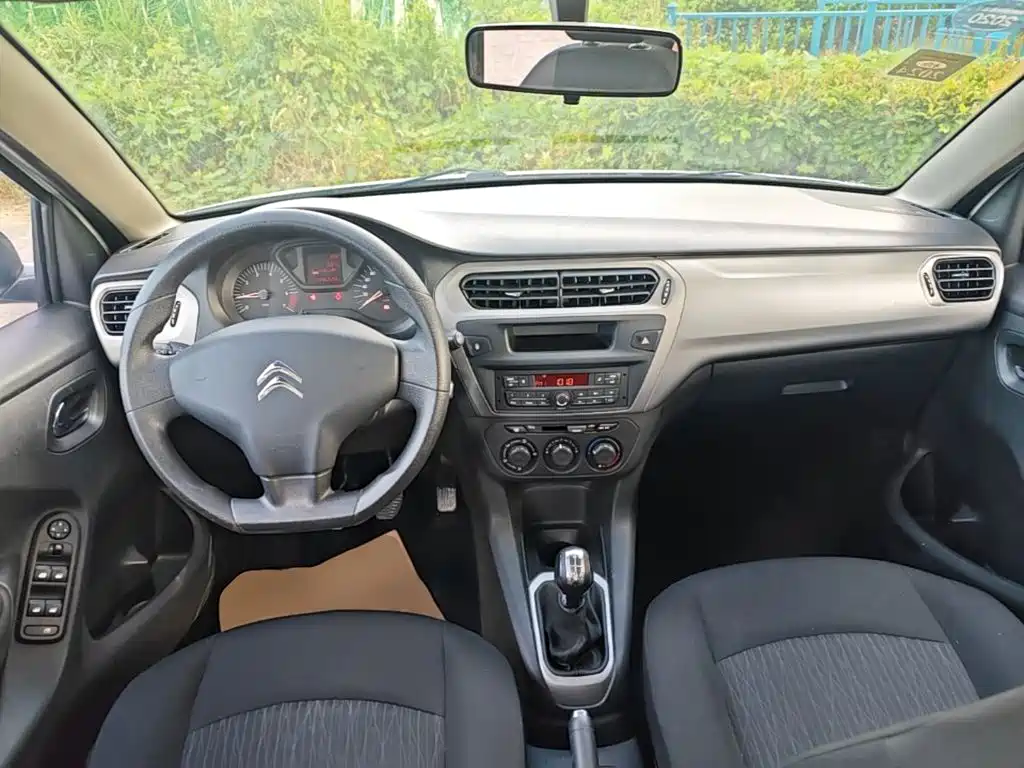 Citroen Elysee — миниатюра 10