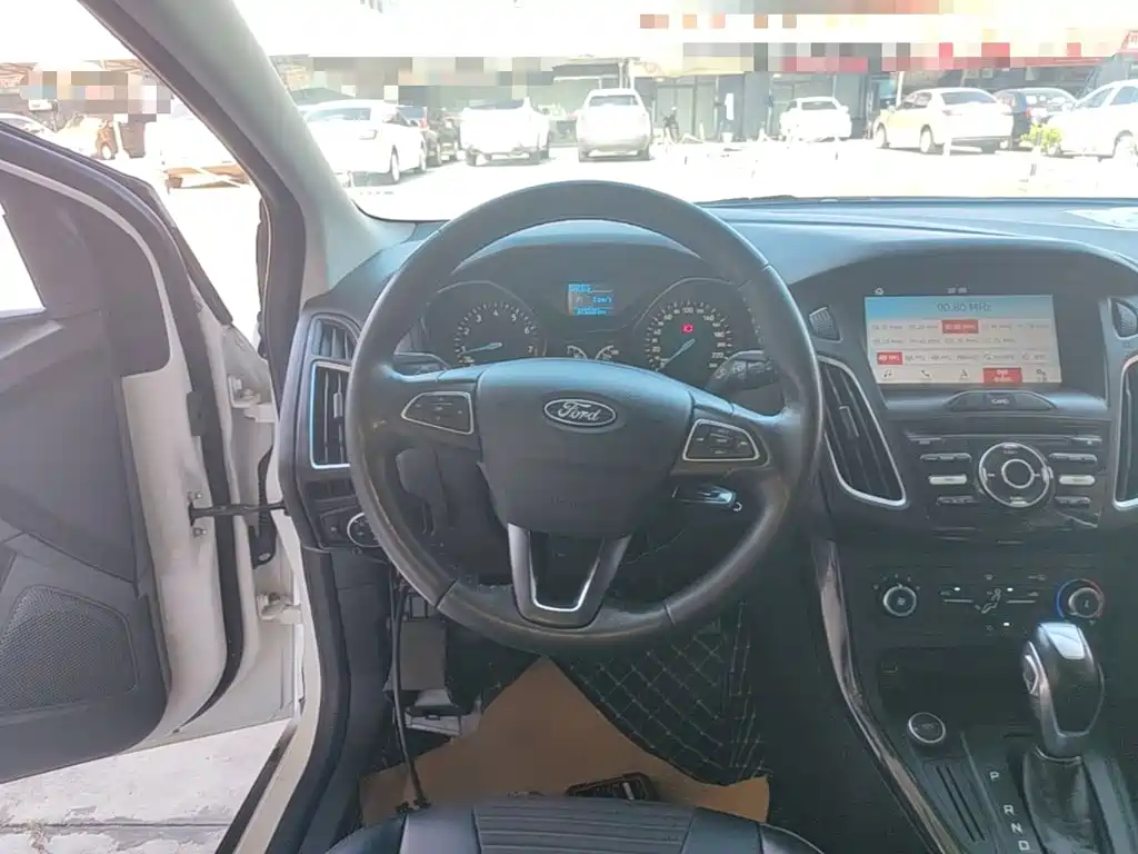 Ford Focus — миниатюра 11
