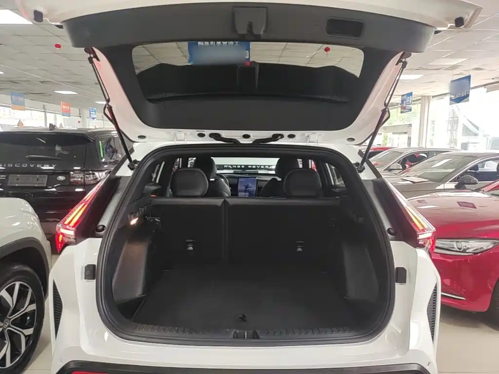 Geely Boyue — миниатюра 19
