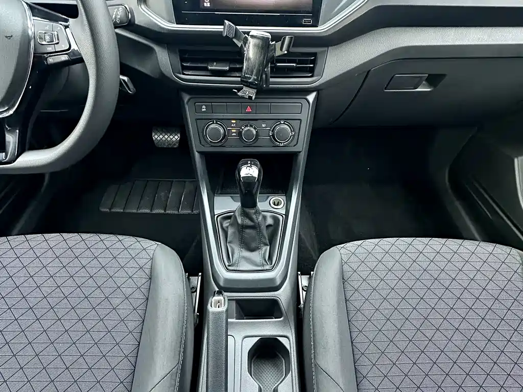 Volkswagen T-Cross — миниатюра 8