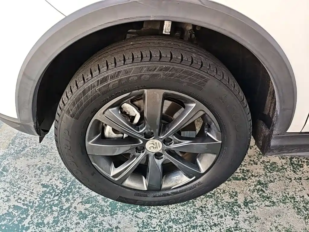 BYD Yuan EV — миниатюра 23