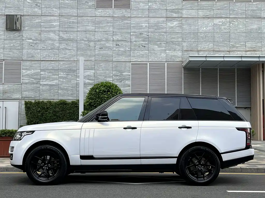 Land Rover Range Rover — миниатюра 3