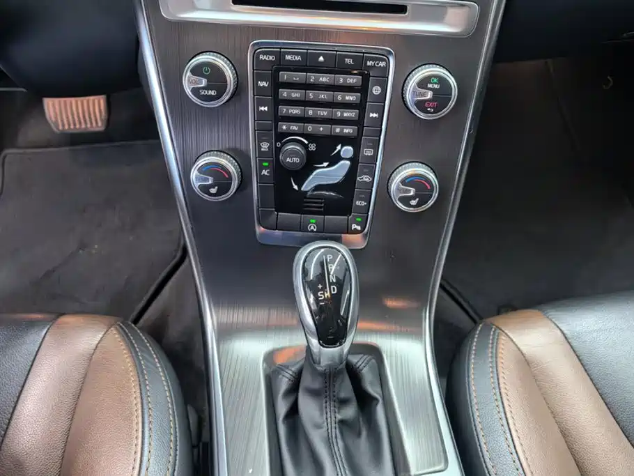 Volvo XC60 — миниатюра 16