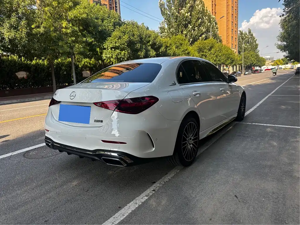 Mercedes-Benz C-Class — миниатюра 4