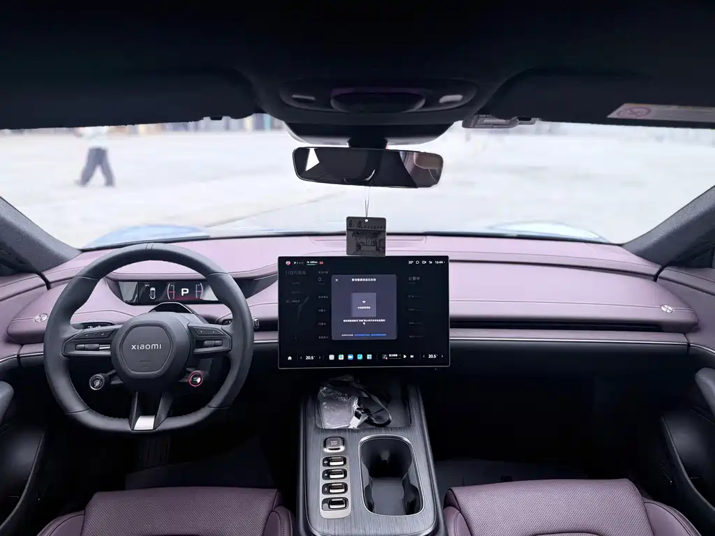 Xiaomi SU7 — миниатюра 9