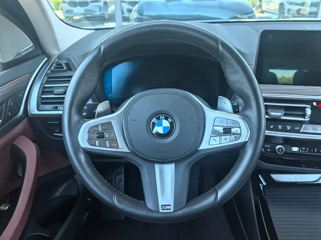 BMW X3 — миниатюра 8