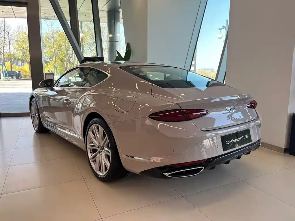 Bentley Continental PHEV 2026 GT