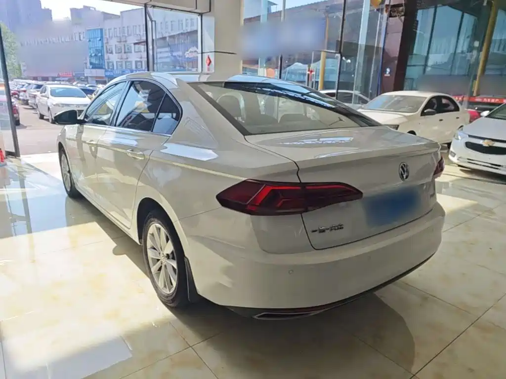 Volkswagen Bora — миниатюра 5