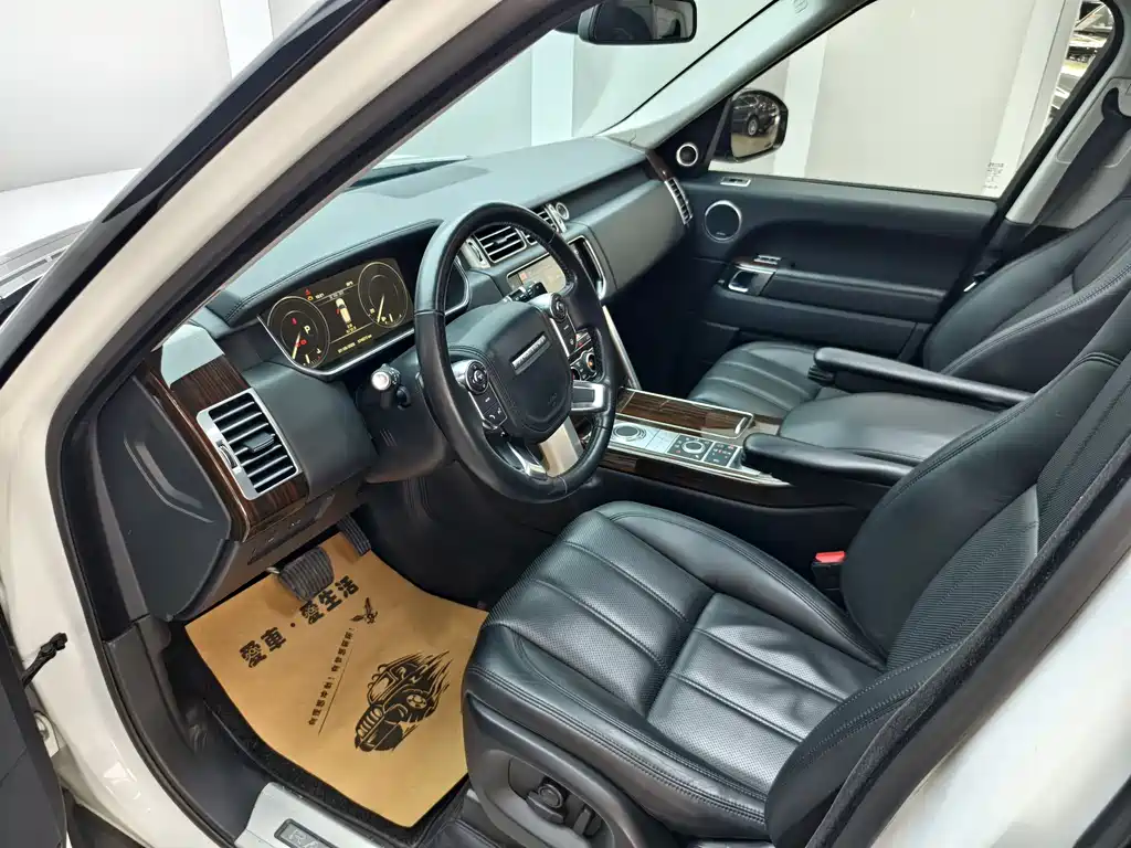 Land Rover Range Rover 2016 3.0 SC V6 Vogue Long Wheelbase