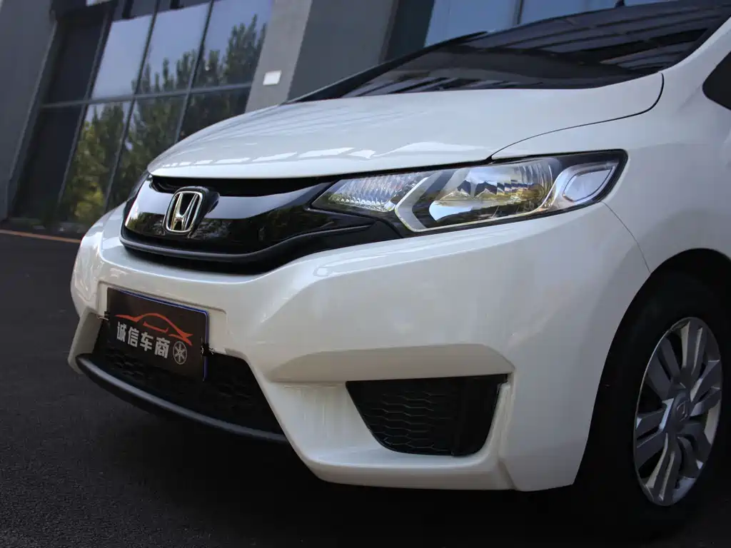 Honda Fit — миниатюра 10