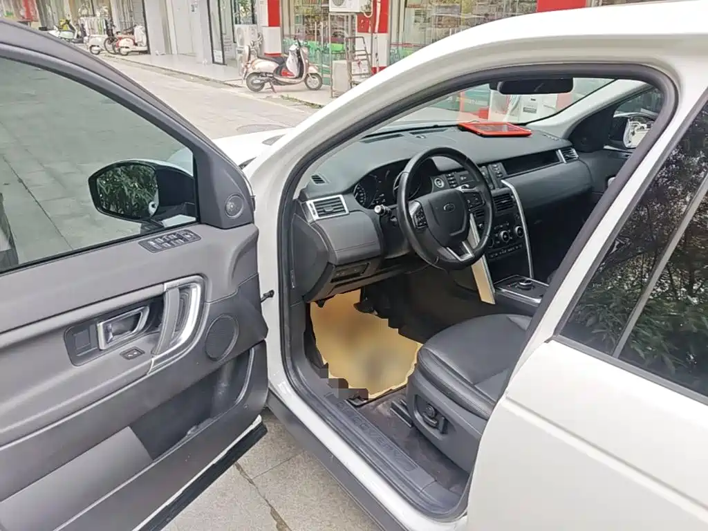 Land Rover Discovery Sport — миниатюра 16