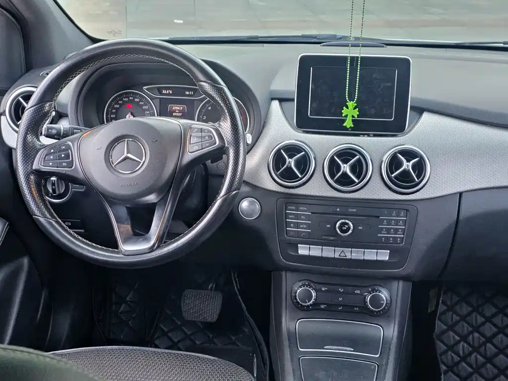 Mercedes-Benz B-Class — миниатюра 6