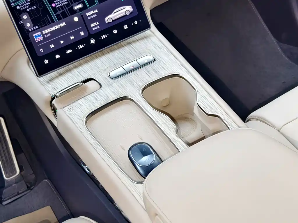 NIO ET7 — миниатюра 13