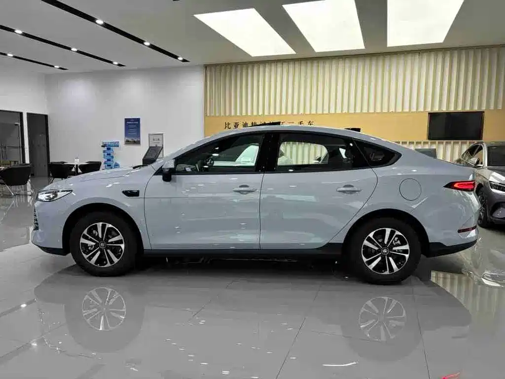 BYD Qin PLUS — миниатюра 3