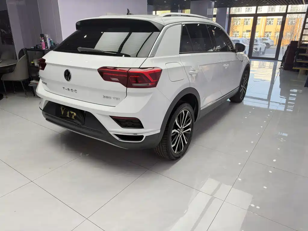 Volkswagen T-Roc — миниатюра 6