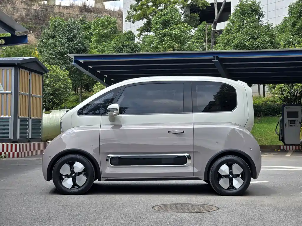 Baojun KiWi EV — миниатюра 4